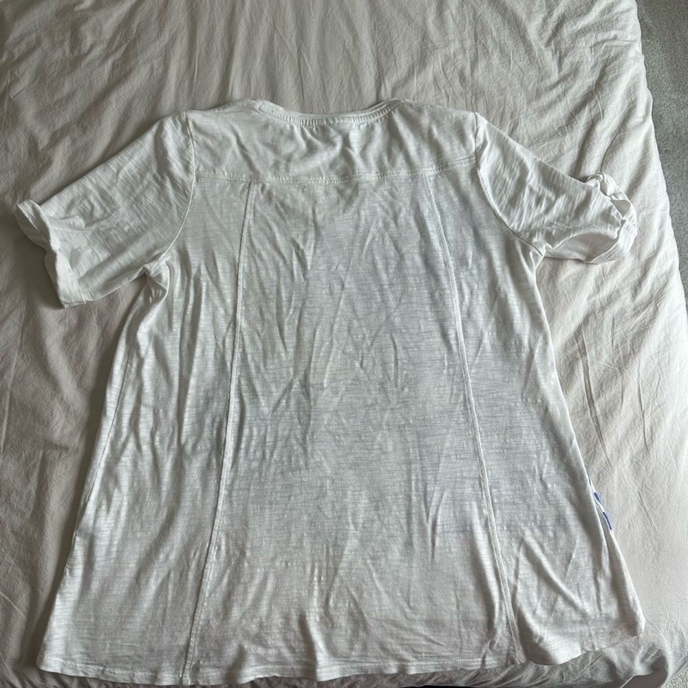 Chico's Women’s Tee Loose Fit EUC - Picture 5 of 6